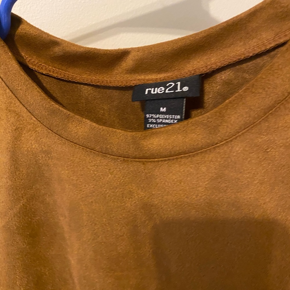 Suede Rue 21 Top - Picture 4 of 4